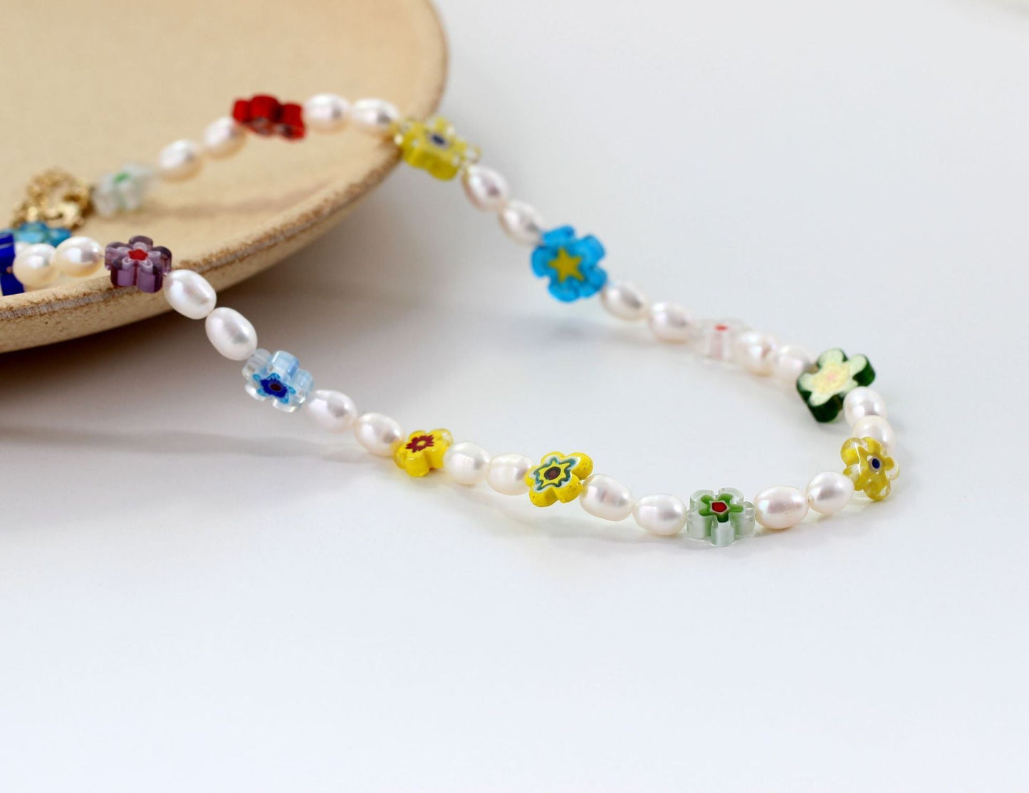 Pearl necklace glazed flower lock bone chain